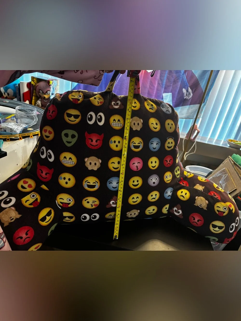 Emoji Pattern Arm Pillow - Black